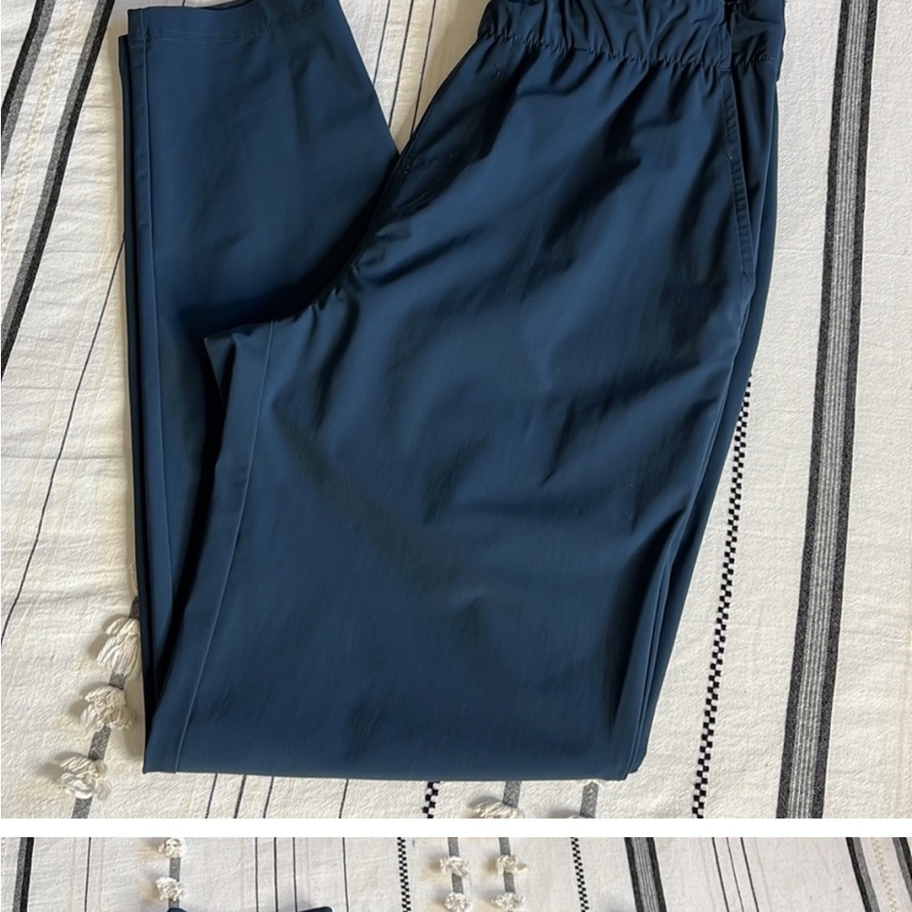 Vuori • jogger pants